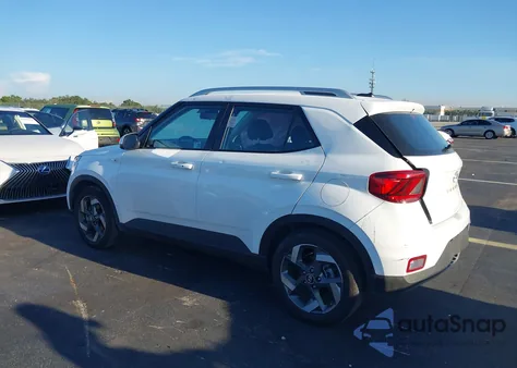 2024 Hyundai Venue Sel z USA, uszkodzony, nr VIN KMHRC8A31RU307992